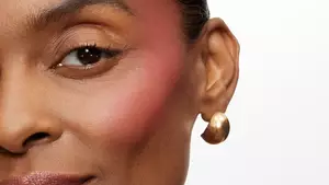 Visuel de beaute blush pour Lancome