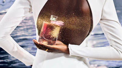 Lancome vous presente son nouveau parfum