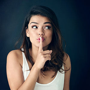 MASSAGE DU VISAGE : OBTENEZ LE MEILLEUR DE VOTRE SERUM ANTI-RIDES LANCOME