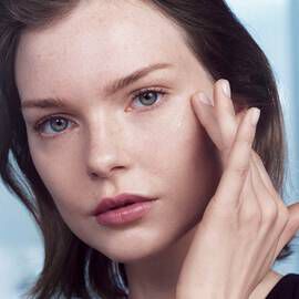 COMMENT ET QUELLE CREME ANTIRIDES CHOISIR A 30 ANS AVEC LANCOME ?