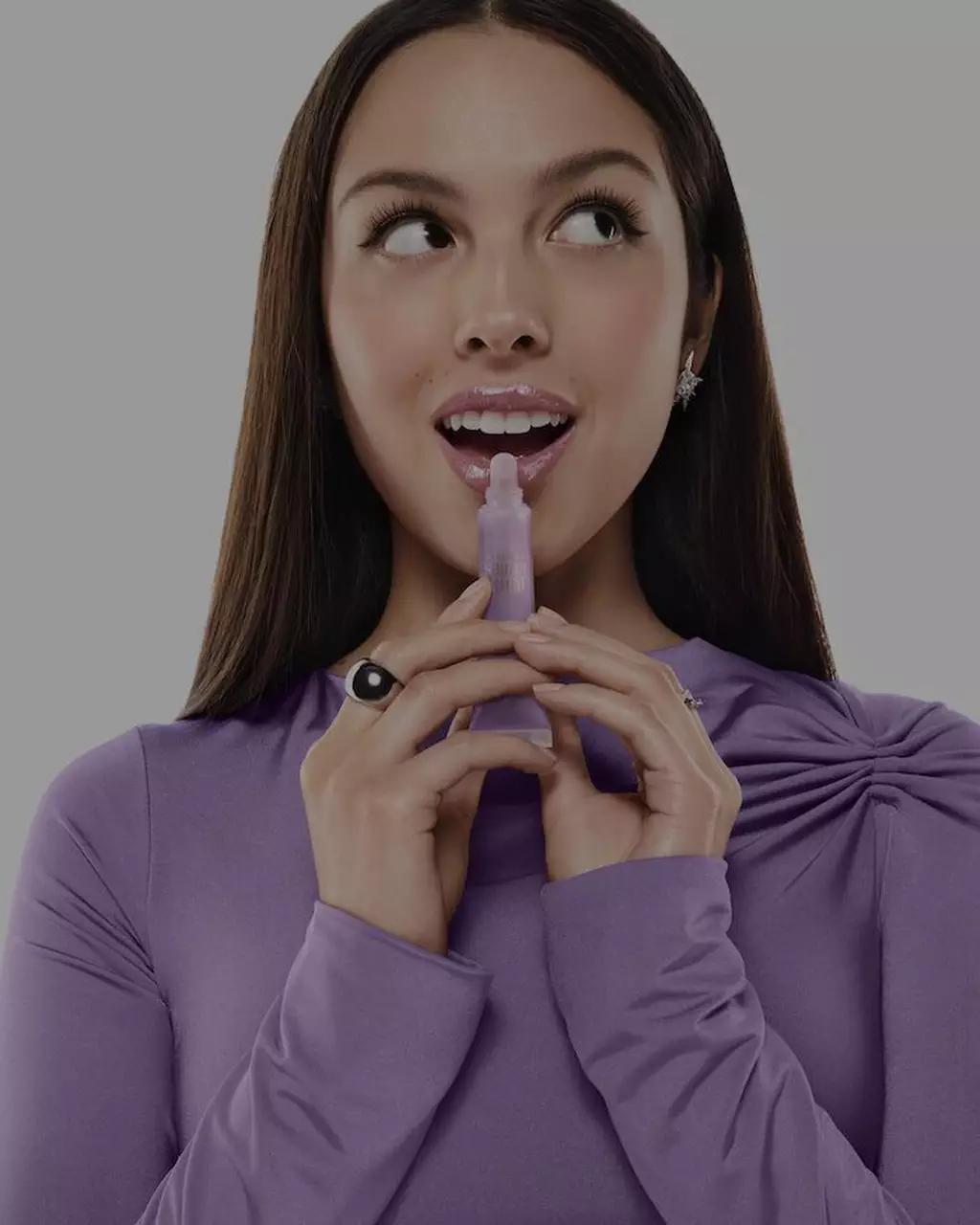 Visual of Olivia Rodrigo with a Juicy Tube, Lancome