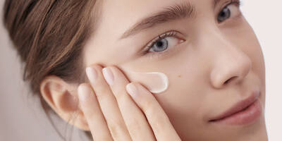 Comprendre les differents besoins entre une peau seche ou deshydratee avec les conseils soin Lancome