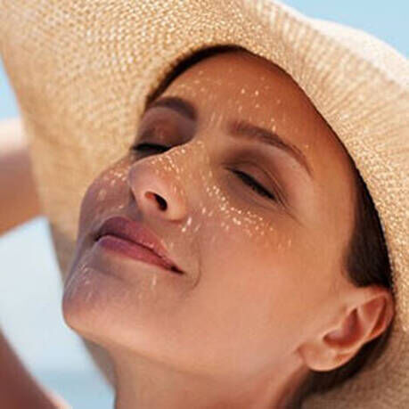 VOTRE GUIDE POUR LES RIDES DU FRONT : COMMENT AVOIR UNE PEAU LISSE ET FRAICHE