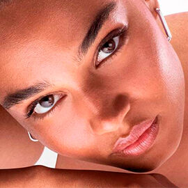 MASCARA WATERPROOF : COMMENT L’ENLEVER DE MANIERE EFFICACE ?